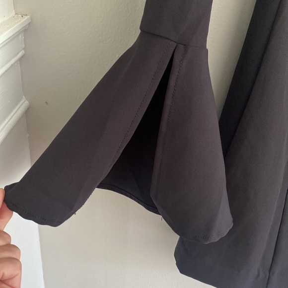 NBD blazer with flair sleeves - Picture 3 of 7